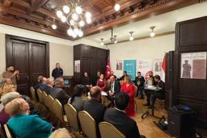 “Türk-Macar Dostluğunda Gül Baba’nın Yeri ve Önemi” Başlıklı Konferans Budapeşte'de Gerçekleştirildi,